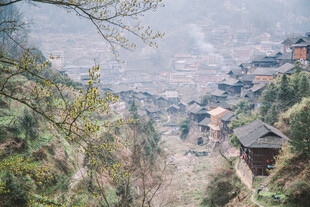 山间村落景致