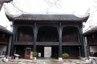 苗寨中式古建筑 古朴典雅韵味浓