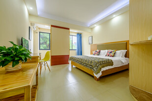 三亚温馨舒适的简约风卧室