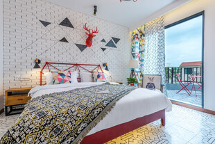 三亚现代简约风卧室温馨空间