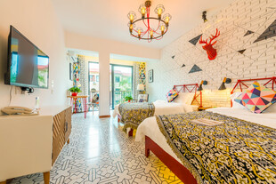 三亚时尚温馨的特色主题卧室