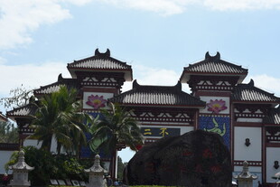 三亚中式古典牌坊建筑景观