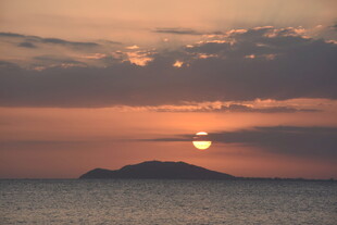 三亚海上日落美景