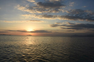 三亚海上日落美景