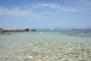 三亚清澈海边美景