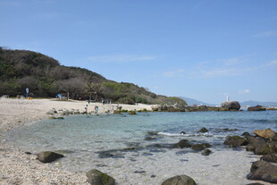 三亚美丽海滩风光 清澈海水