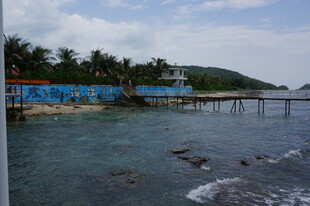 三亚海边栈桥景色