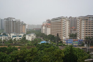 三亚城市景观中的林立高楼