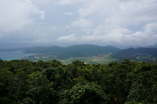 三亚山林云海景观