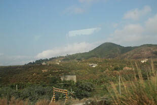 三亚山间田野风光