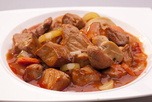 炖牛腩