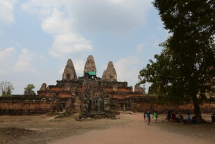 古老神秘的柬埔寨寺庙景观