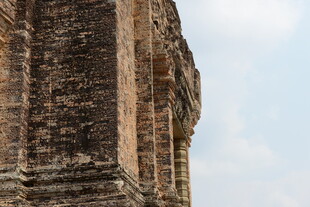 古老石砌建筑局部