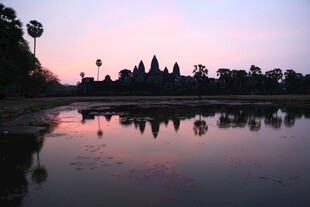 吴哥窟黄昏倒影美景