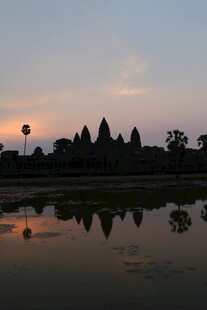 吴哥窟日落倒影美景