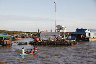 水上人家的独特生活场景