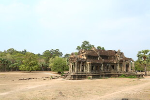 古老寺庙遗址 尽显历史沧桑