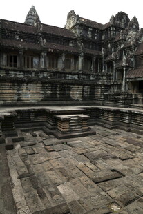 吴哥窟古老石砌建筑景观