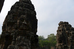 吴哥窟神秘石像