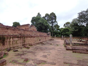 古老遗址展现历史沧桑