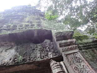 古老寺庙建筑细节特写