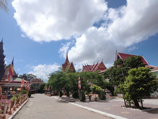 东南亚风格寺庙街道景观