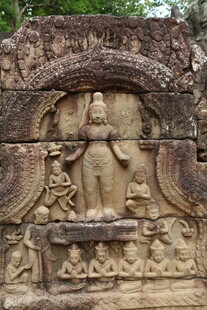 古老石雕艺术细节展示