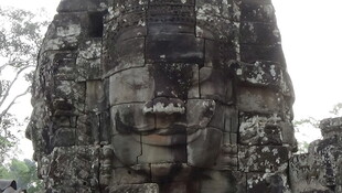 吴哥窟神秘石像