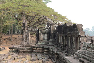 古老寺庙遗址 尽显历史沧桑