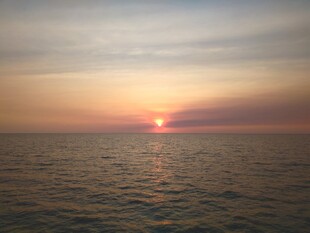 海上日落美景