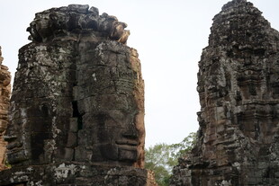 吴哥窟古老石像