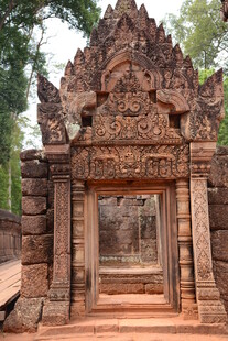 古老神秘的柬埔寨寺庙建筑