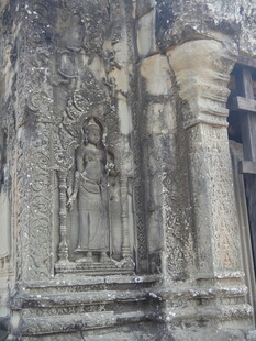 柬埔寨古老石雕建筑细节