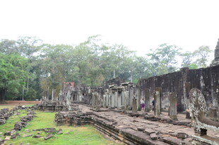 古老寺庙遗址景观