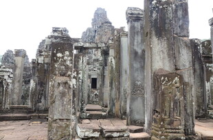 吴哥窟古老石像遗迹