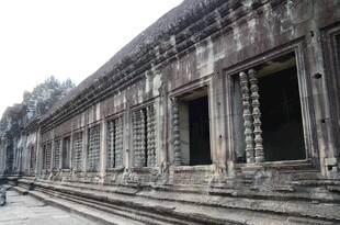 古老寺庙建筑外观