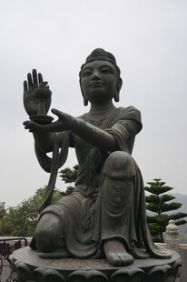 坐姿佛像雕塑