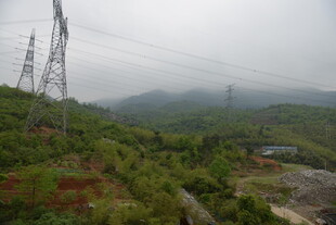 山间输电线路景观