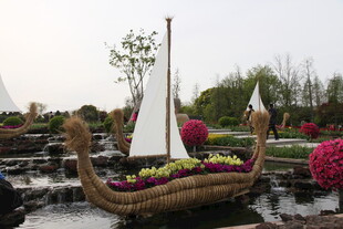 创意帆船花卉景观装饰