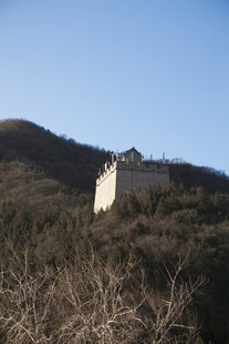 山间长城遗迹
