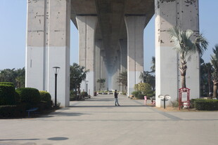 湛江宏伟校门建筑景观