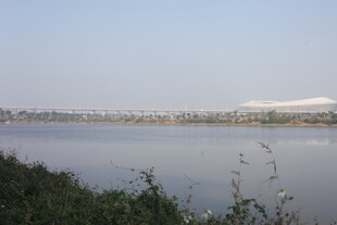 湛江宁静湖畔自然风光