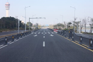 湛江宽阔公路 畅行无阻