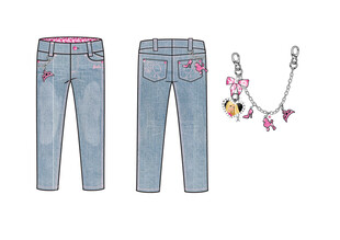 浅蓝色绣花牛仔裤及配饰