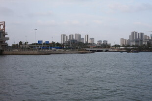 城市水边景致