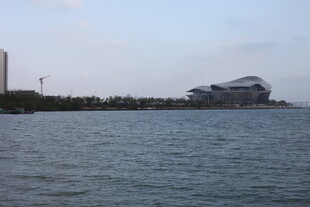 海滨城市独特建筑景观