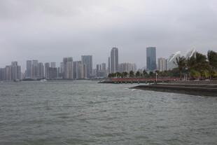 海滨城市海岸线风光