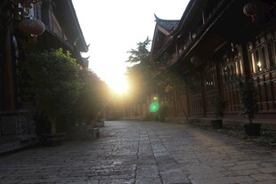 古巷夕阳 邂逅静谧时光