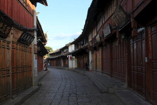 古巷悠悠 尽显古朴韵味