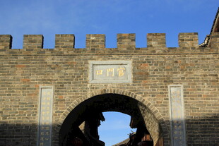 古老城墙门洞景观